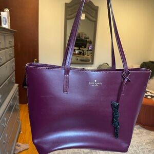 Kate Spade large zip leather bleecker tote in deep purple